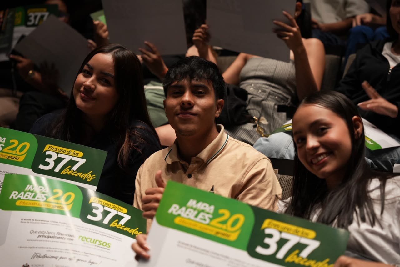 Bucaramanga refuerza su educación con becas y seguridad extrema en los colegios