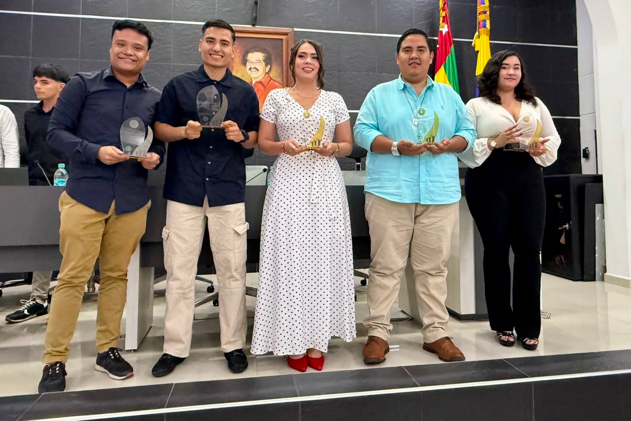 Aporte a sus comunidades les genera reconocimiento a cinco jóvenes de Santander