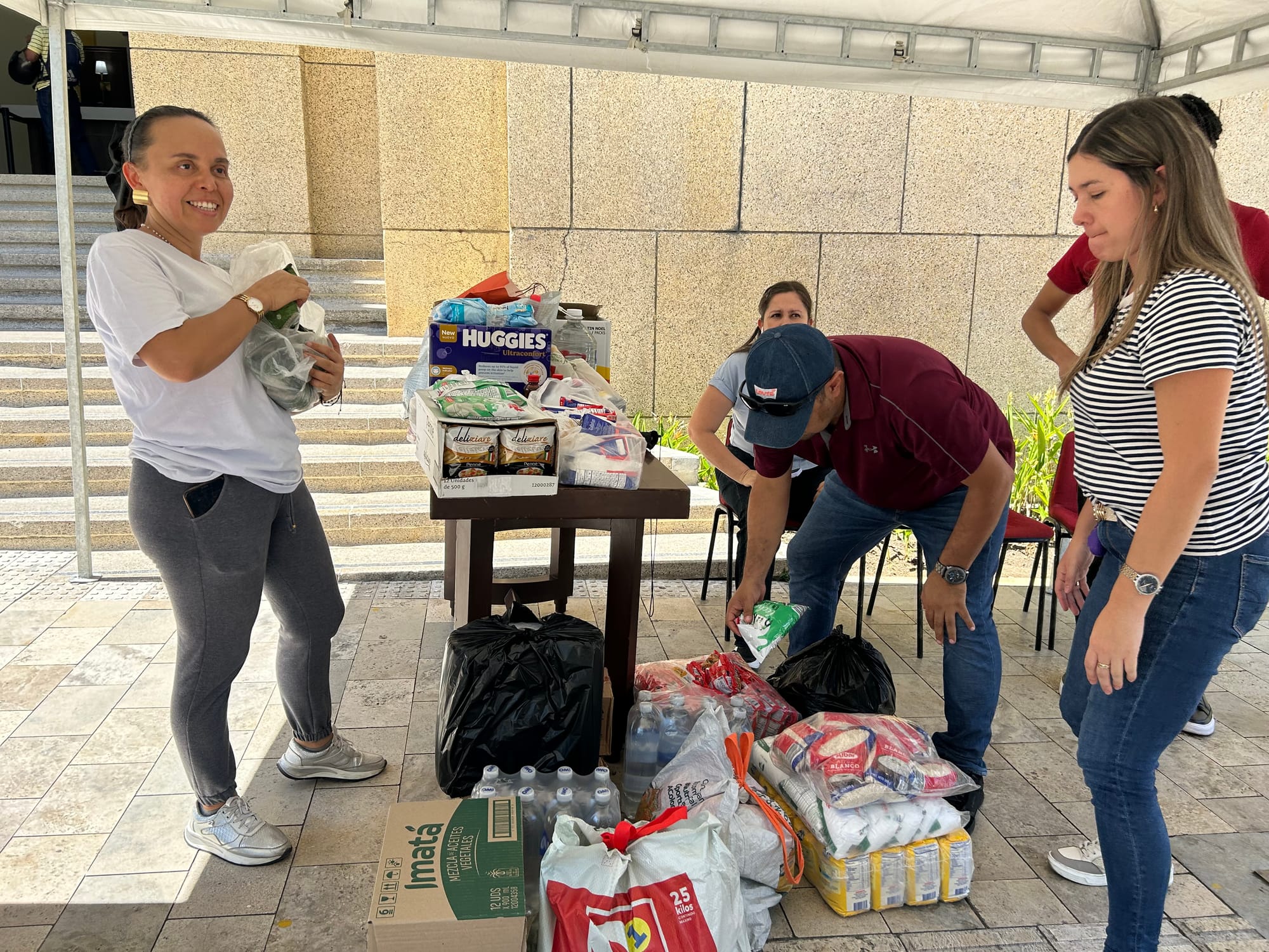 Jornada de recolección de ayudas se mantendrá durante el puente festivo