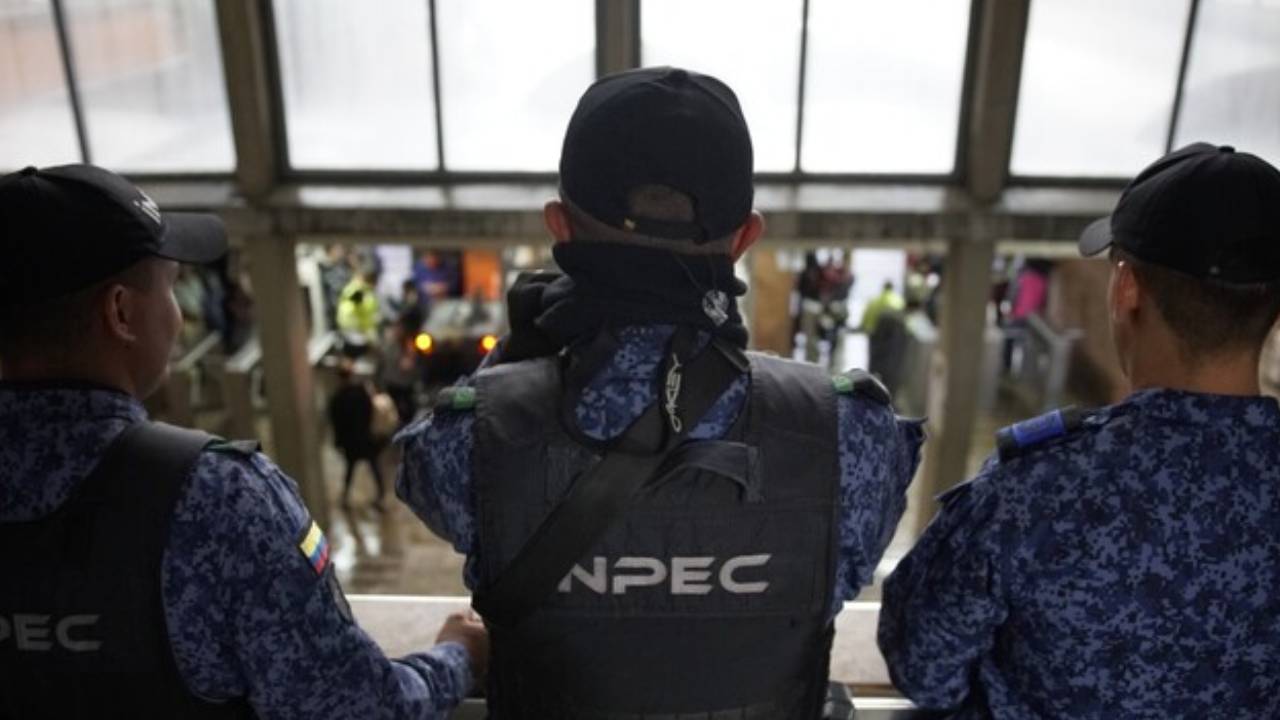Cincuenta millones de pesos por información de los asesinos de guardia del IMPEC
