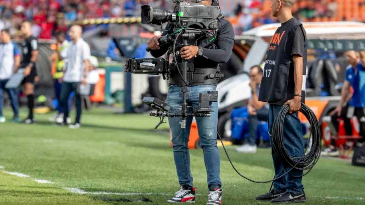 Dimayor confirma varias ofertas por derechos de televisión del fútbol colombiano para el periodo 2027-2030