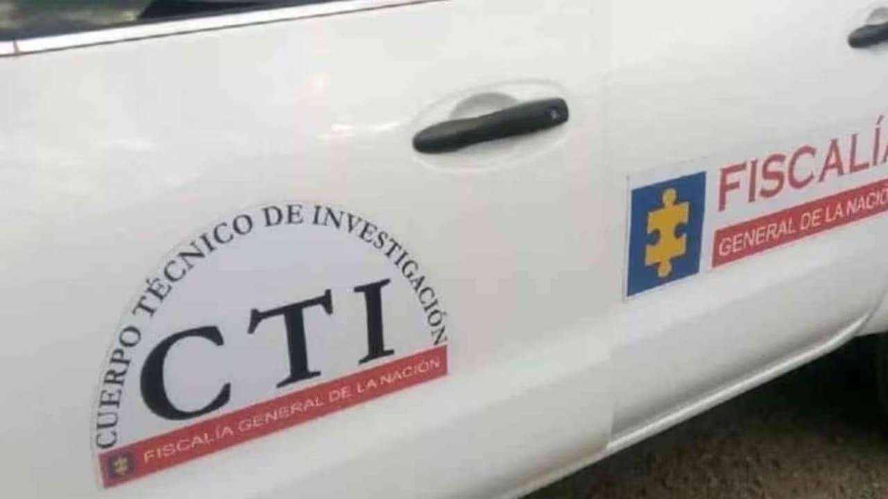 Un fuerte olor alertó a los vecinos y terminó revelando una tragedia dentro de una casa en Bucaramanga