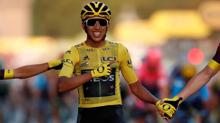 Egan Bernal, involucrado en accidente de tránsito en el norte de Bogotá: taxista lo acusa de fuga