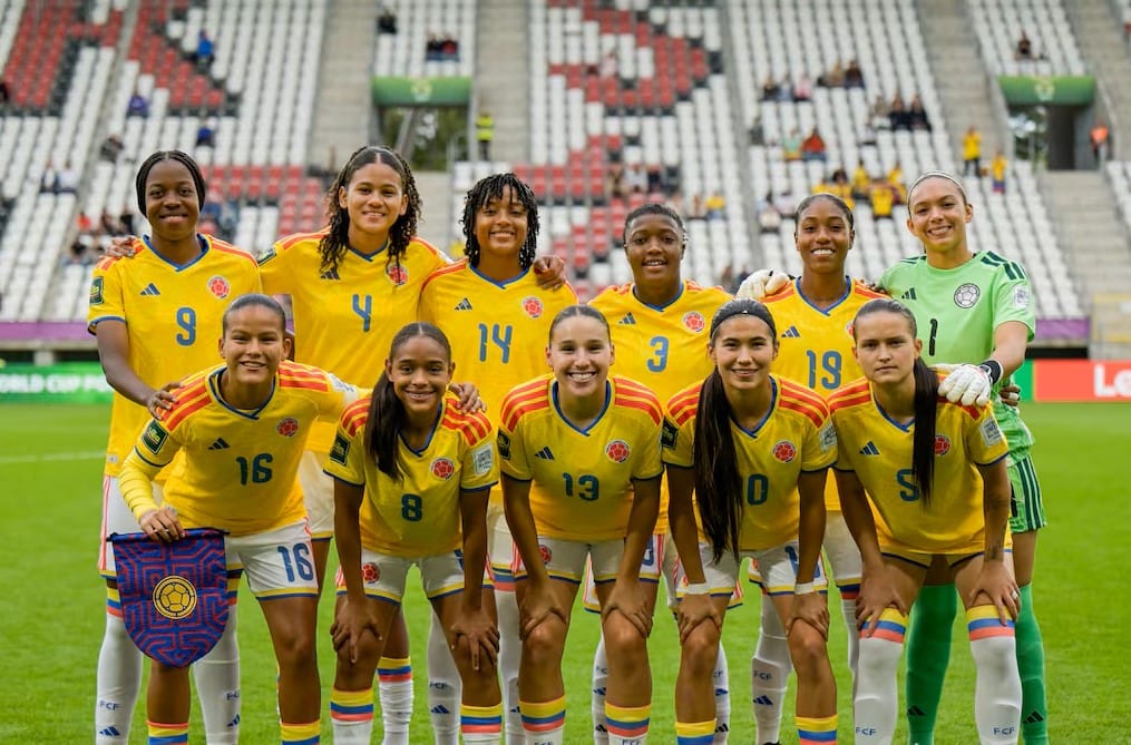 Colombia enfrenta a Polonia en octavos de final