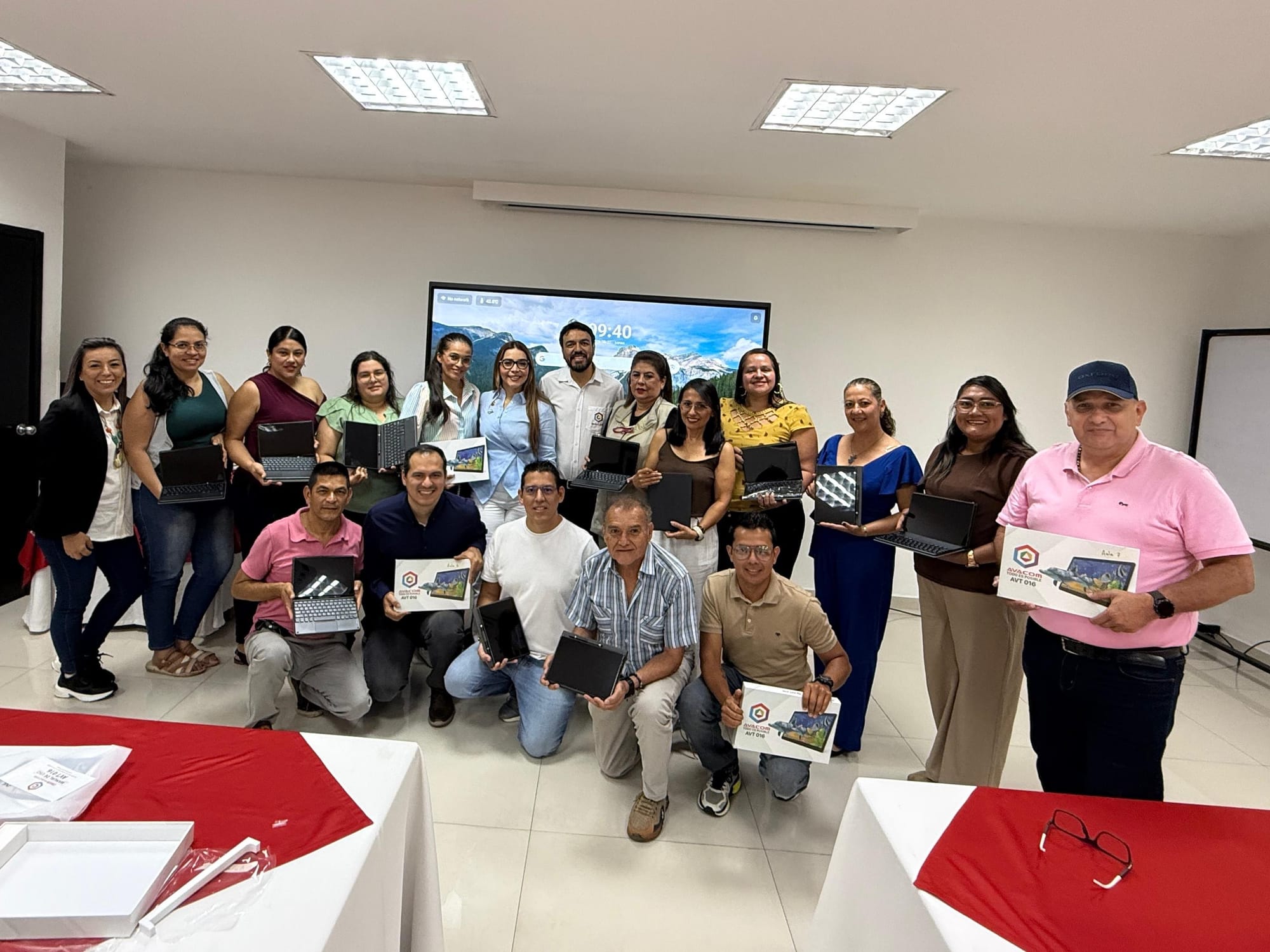 Santander se prepara para una nueva era educativa con aulas digitales