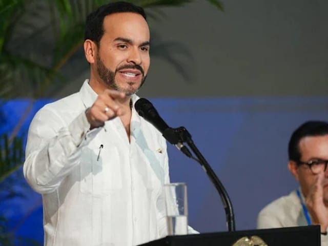 El presidente de Colombia NO negocia con terroristas “No habrá canje con bandidos del ELN que secuestraron a policías”
