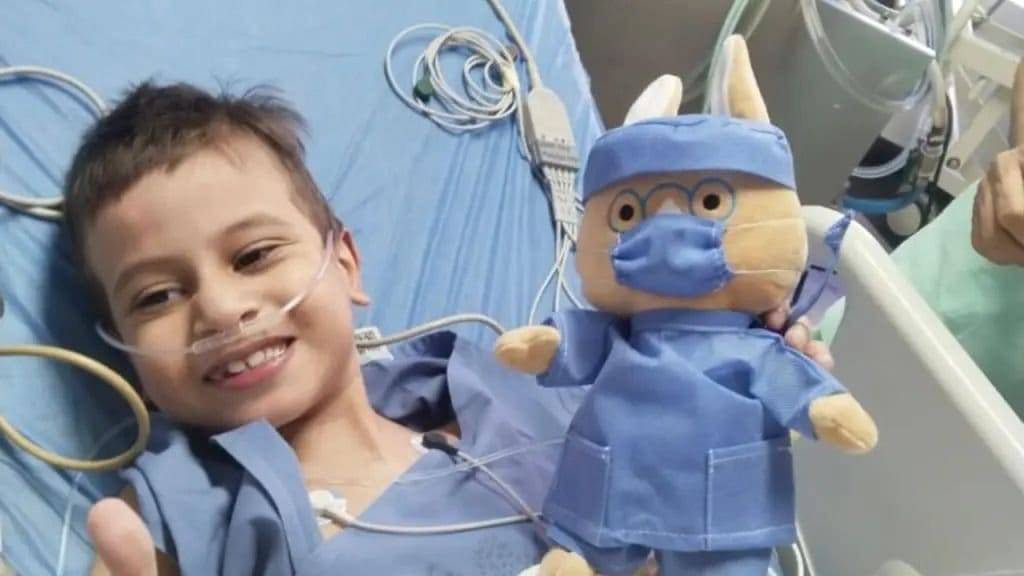 Lucas ya no necesita un trasplante de corazón tras superar cirugía de Fontan