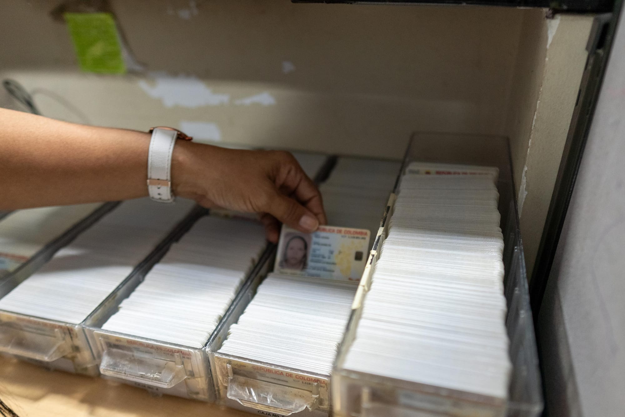 Desarticulan redes criminales transnacionales dedicadas al tráfico de migrantes en Colombia