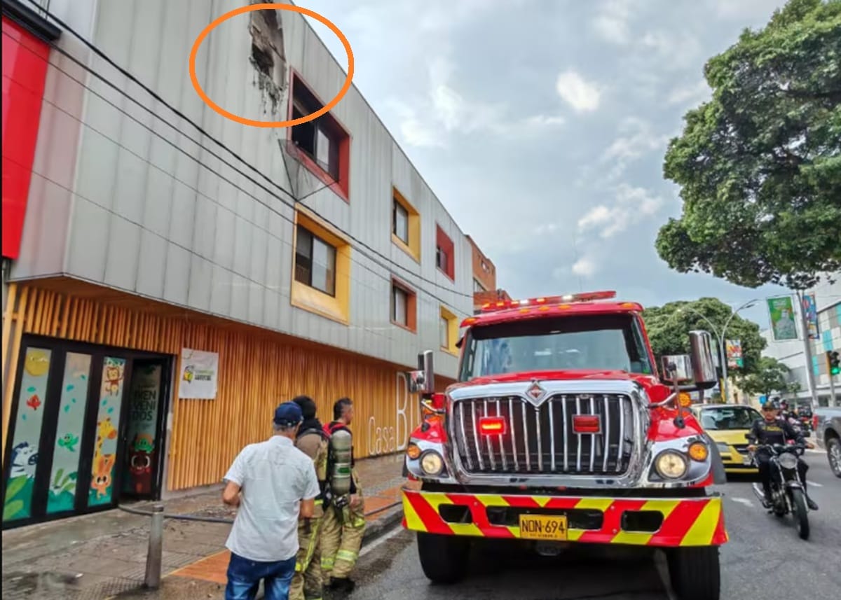 Sólo daños materiales tras incendio en Casa Búho de Bucaramanga