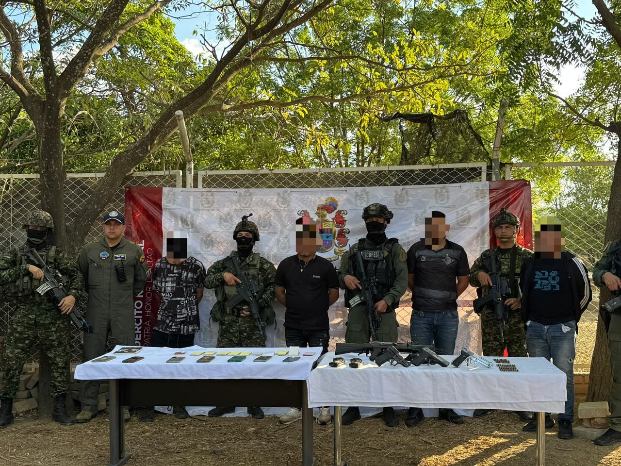 Cinco integrantes del ELN fueron capturados cuando presuntamente extorsionaban a comunidad