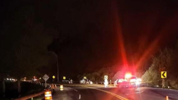 Hallan cadáveres de una mujer y una niña dentro de un carro en la vía al Llano