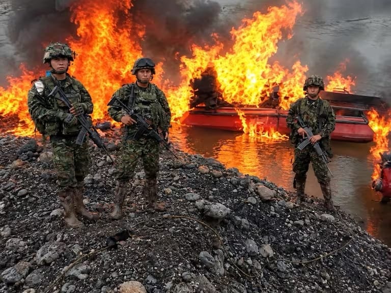 Golpe a las disidencias: Ejército destruyó siete unidades de producción minera ilegal en Cauca