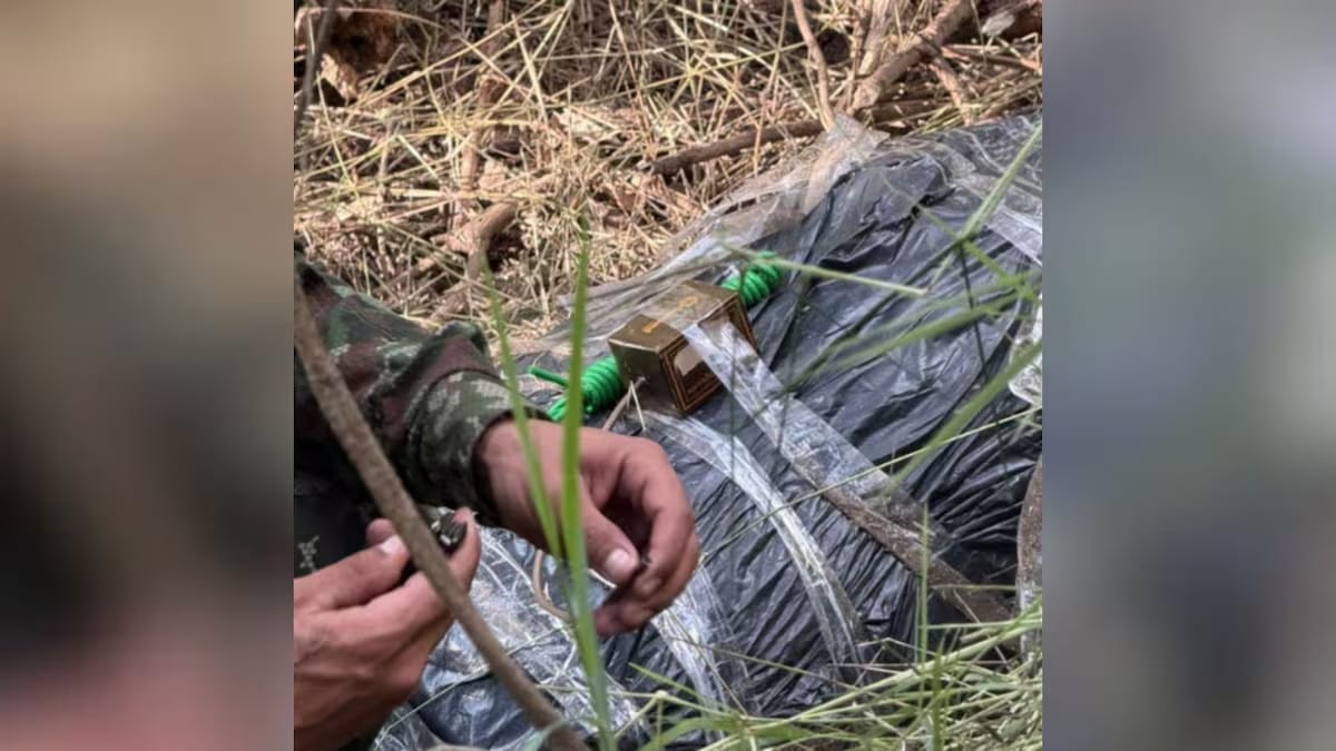 ¡Otra caleta del ELN en Santander! Hallan más de 100 kilos de explosivos ocultos en Charta