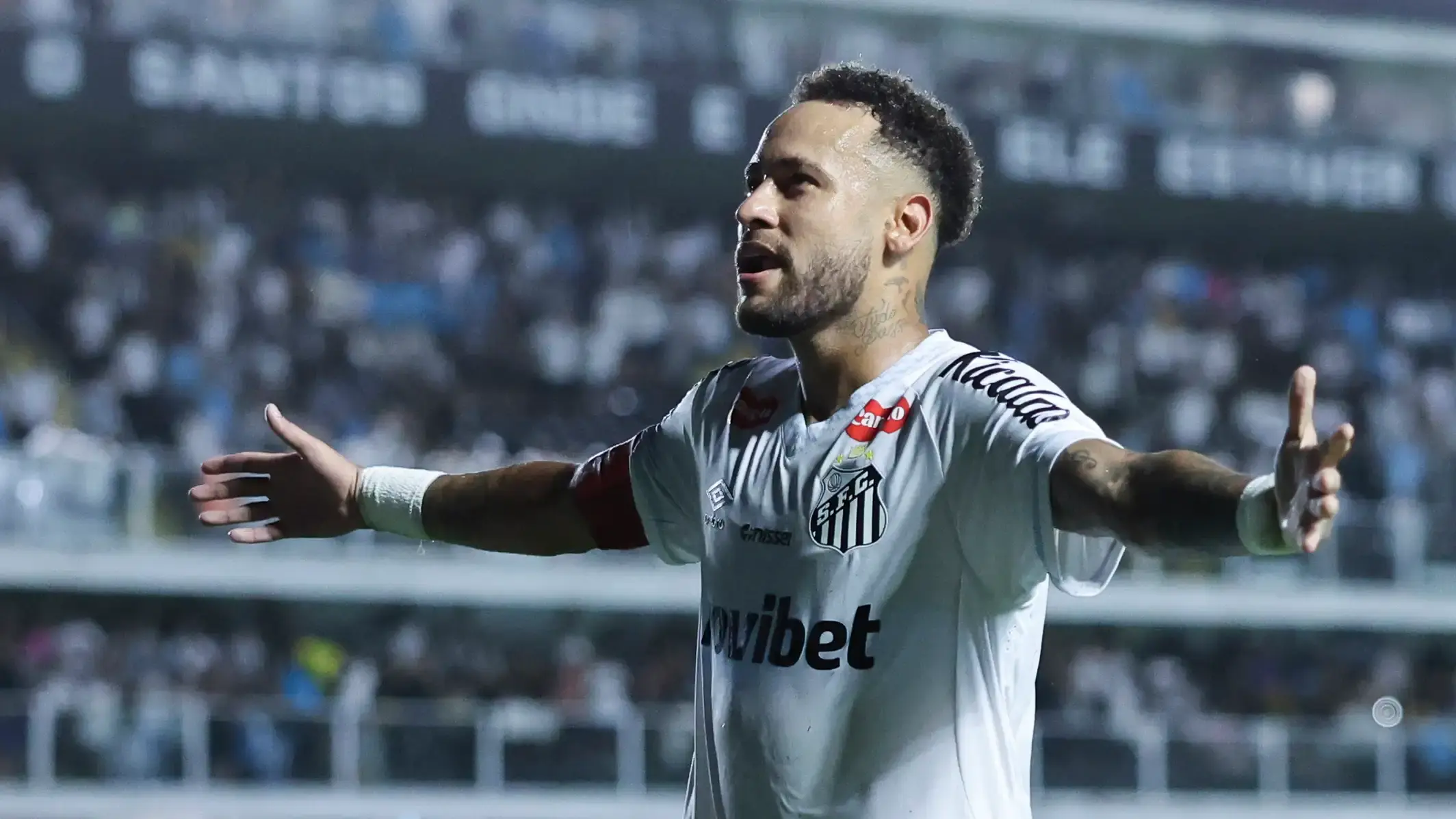 Neymar ayudó a Santos a pagar una millonaria deuda y destrabó los fichajes de Coutinho y Arthur