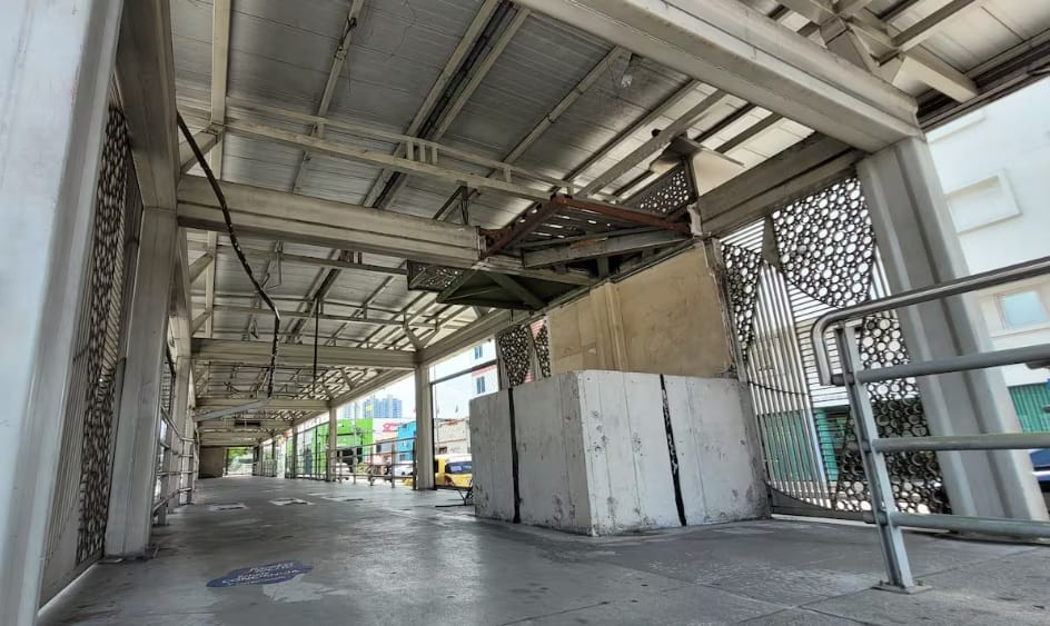 Inició la recuperación de las estaciones vandalizadas y destruidas de Metrolínea