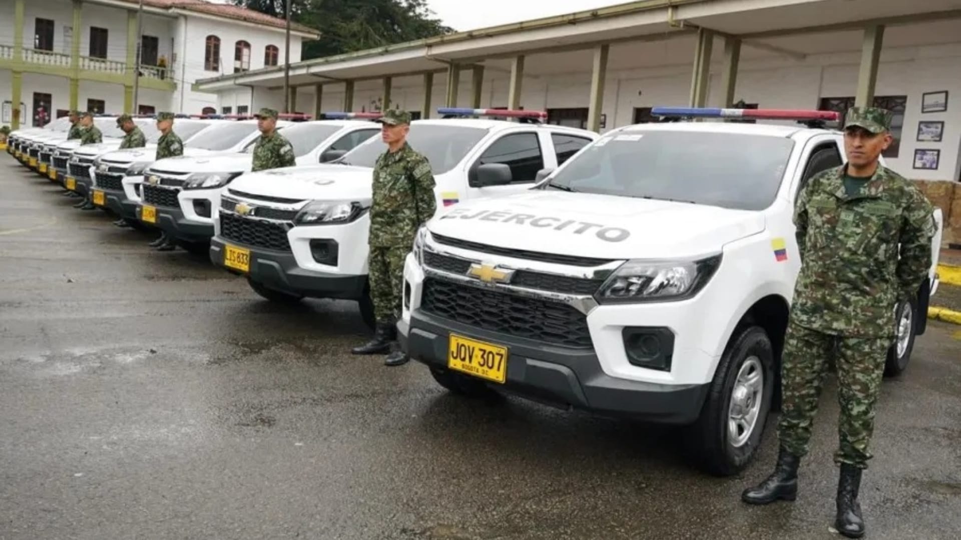 Denuncian presunto uso irregular de camionetas del Ejército en Tolemaida