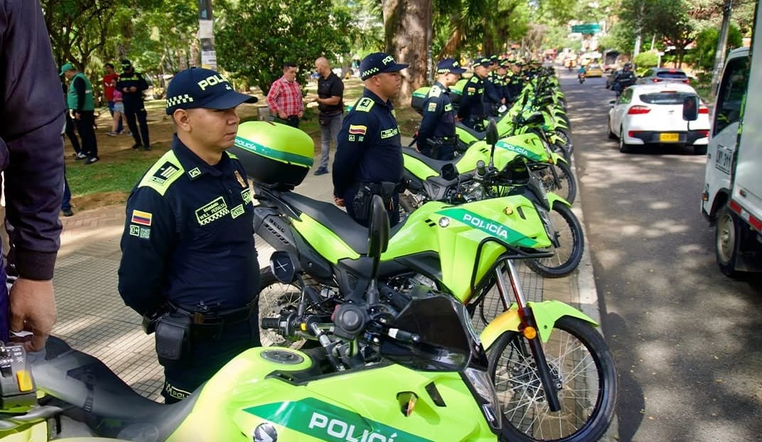 Alcaldía entregó 40 motocicletas a la Policía de Bucaramanga
