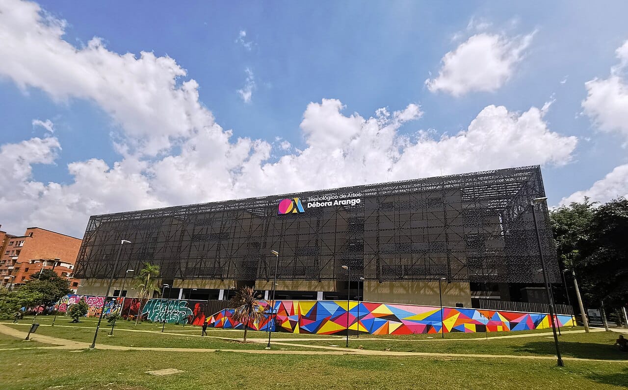 Tecnológico Débora Arango denuncia fraude informático por $657 millones