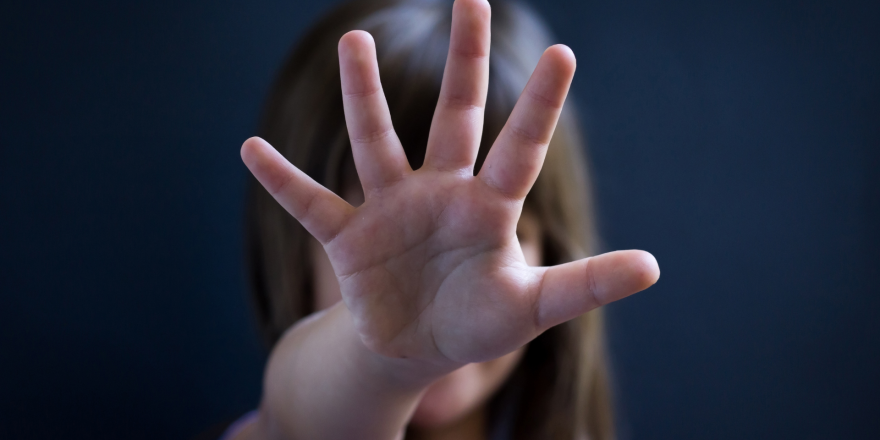 Indignación: sacerdote habría usado su labor pastoral para abusar de una niña de 13 años en Buga