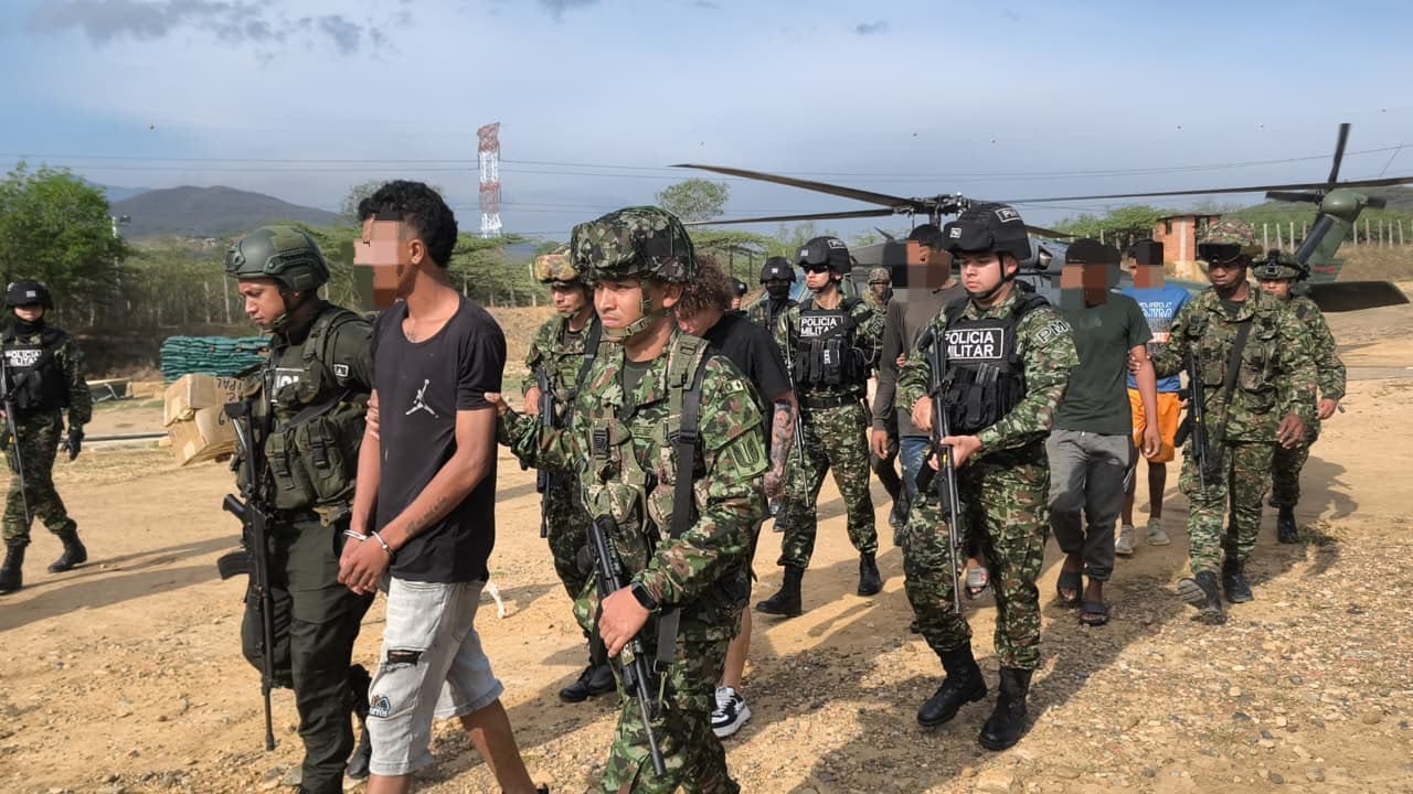 Cuatro armas, munición y cinco capturados: así fue el golpe al GAO-r Estructura 33 en La Gabarra