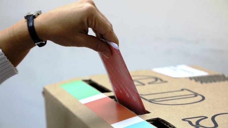 El voto indeciso se gana con propuestas y buenos debates imagen de la publicación