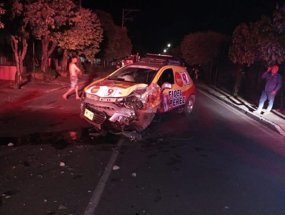 Carro de publicidad política apareció estrellado en Sabana de Torres imagen de la publicación