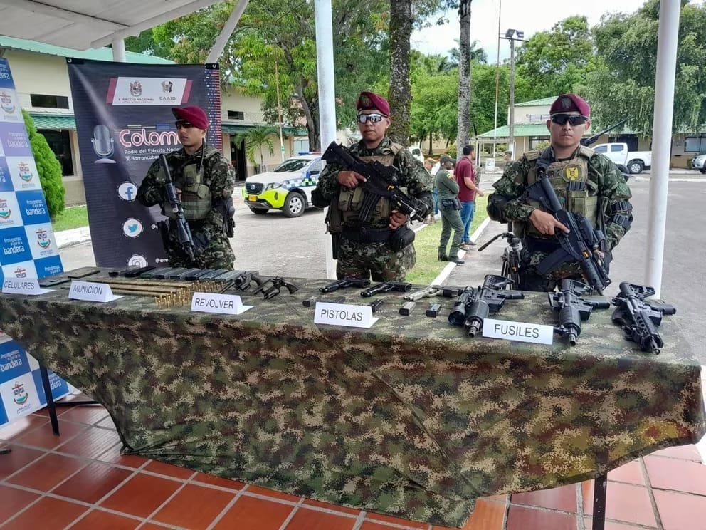 Operativo militar en Santander resulta en la captura de 3 supuestos miembros del Clan del Golfo imagen de la publicación