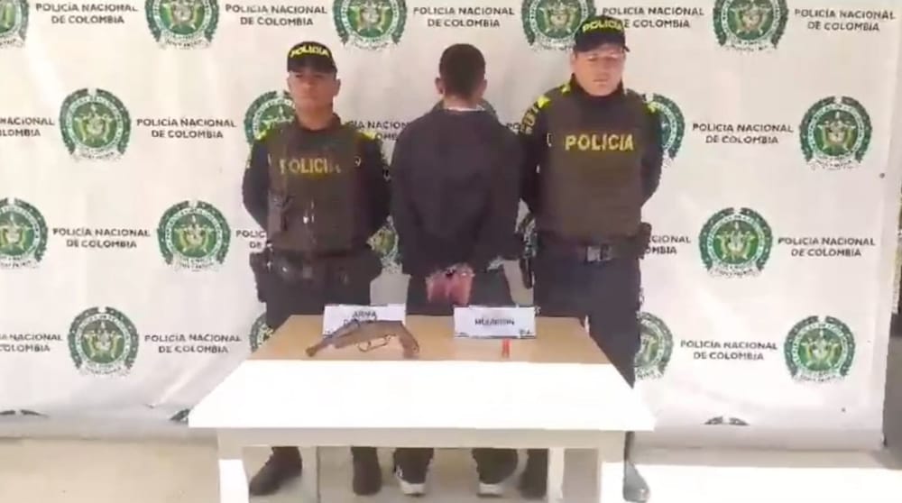 A Juan lo sorprendieron armado y con planes criminales en Bucaramanga imagen de la publicación