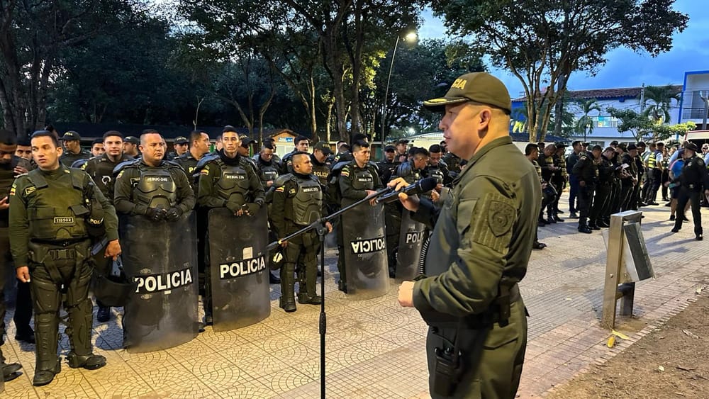 Fuerza pública en máxima alerta para evitar desorden durante caravanas de Halloween imagen de la publicación