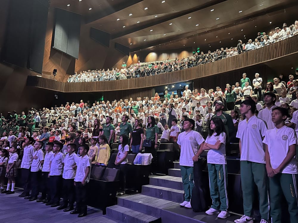 Brillo de niños en el Teatro Santander con el festival artístico de Comfenalco imagen de la publicación