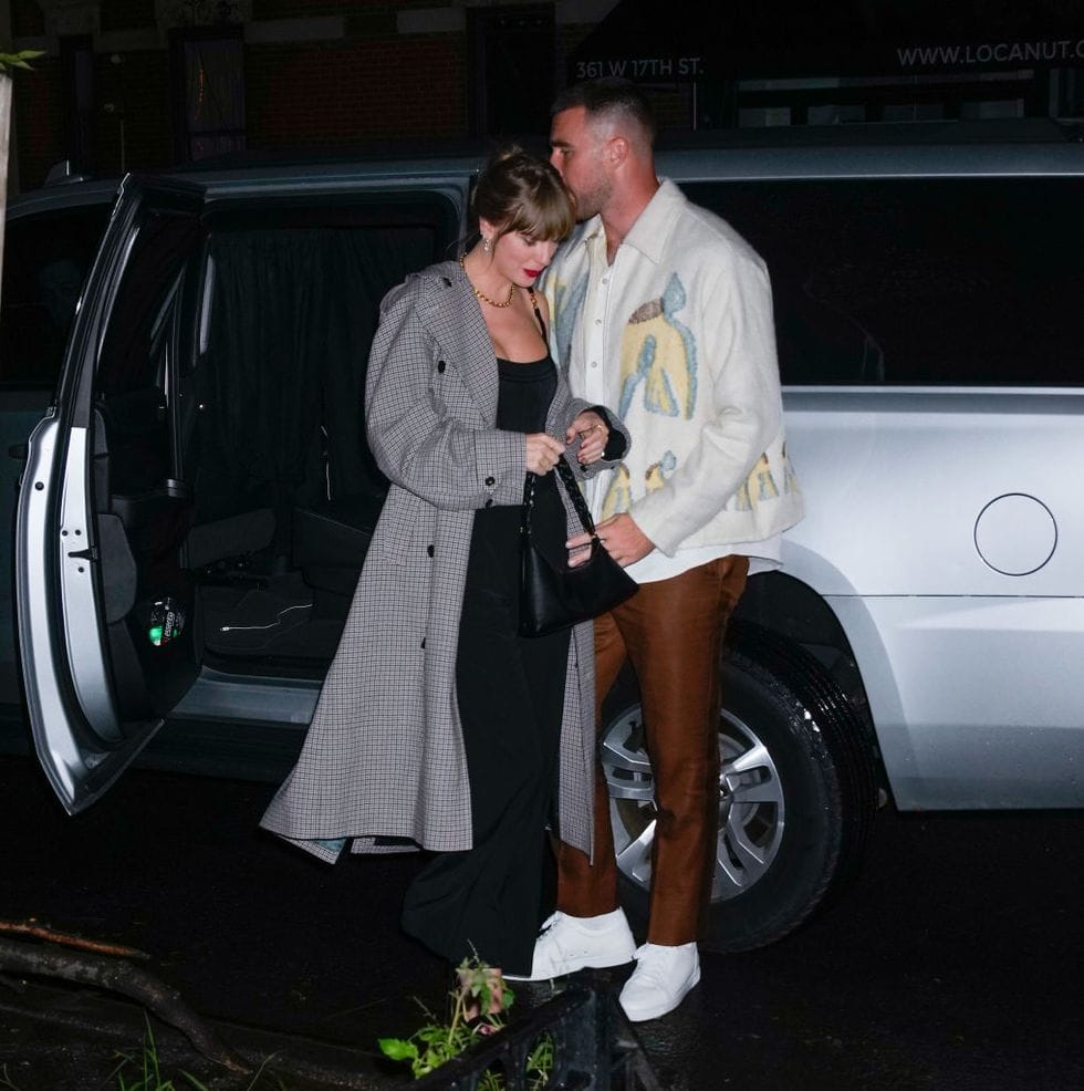 Nuevo romance: Taylor Swift y Travis Kelce confirman su relación imagen de la publicación