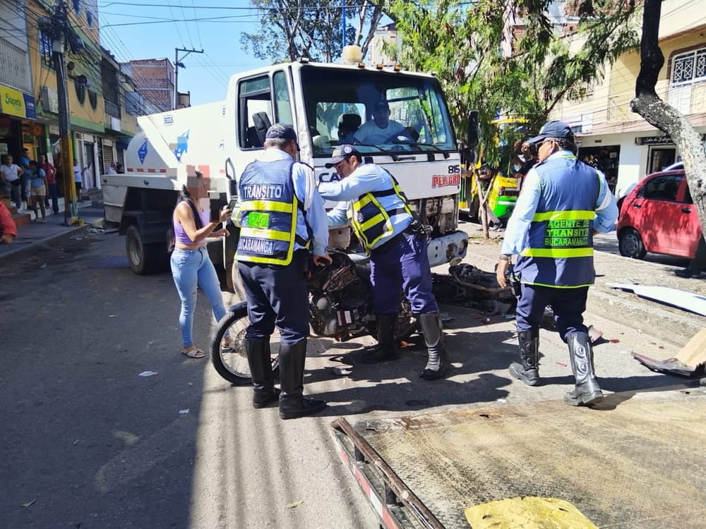 Conductor de camión sin SOAT, licencia y alcoholizado generó caos en Campo Hermoso imagen de la publicación
