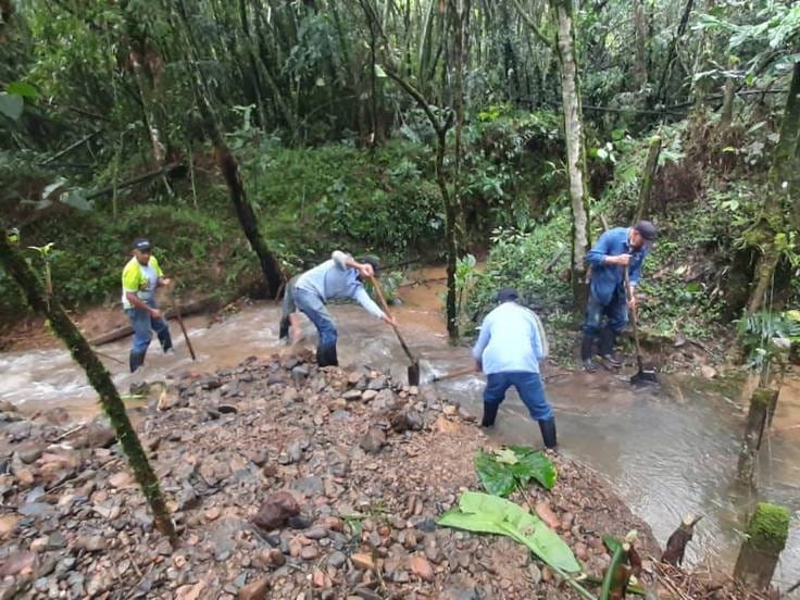 Una creciente del río Mogoticos acabó con cultivos y un puente imagen de la publicación