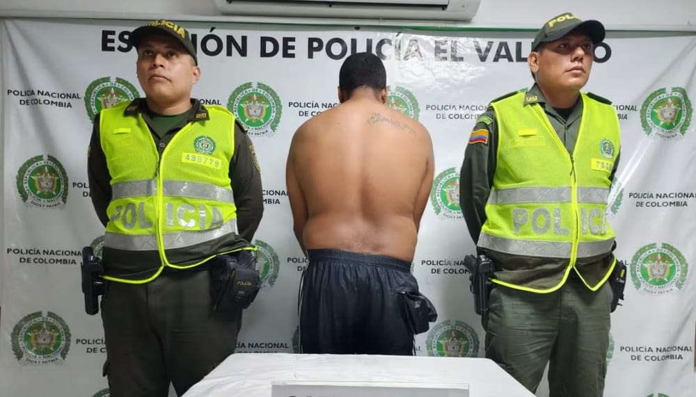 Capturado mientras arrojaba en vía pública el cadáver de su madre imagen de la publicación