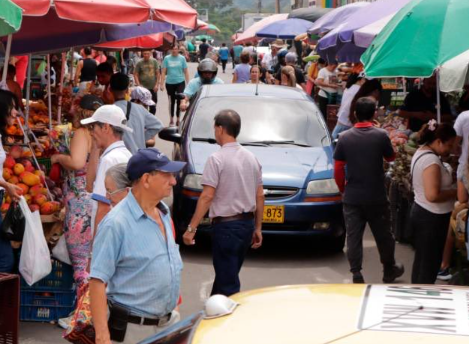 Comerciantes piden al alcalde que despeje vías del casco antiguo de Floridablanca imagen de la publicación
