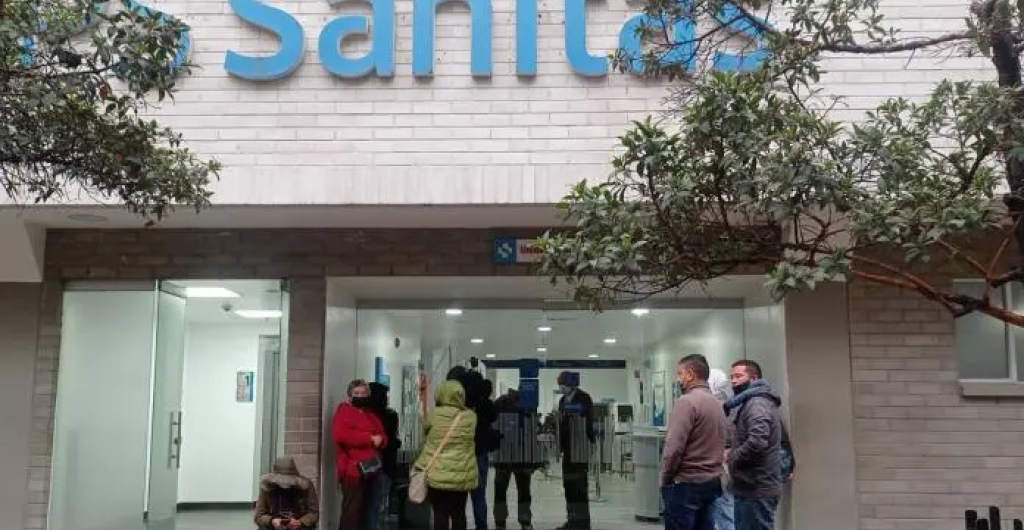 Gobierno da ultimátum a Sanitas y explica la situación de Cruz Verde imagen de la publicación