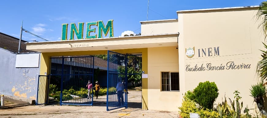 Más de 2.000 millones serán invertidos en 23 colegios oficiales imagen de la publicación