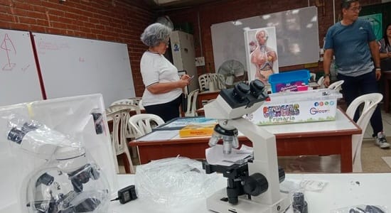 Novedoso laboratorio de ciencias fue entregado a Colegio Aurelio Martínez Mutis imagen de la publicación
