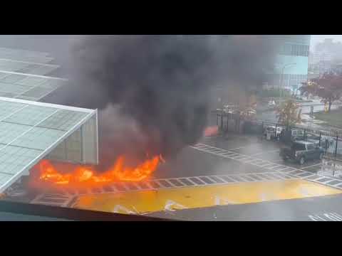 Carro bomba en la frontera entre Estados Unidos y Canadá imagen de la publicación