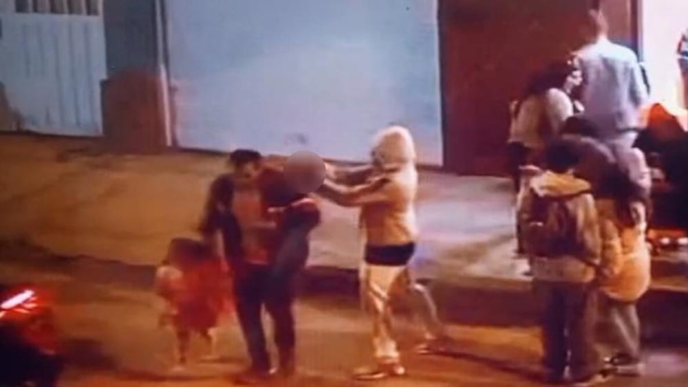 VIDEO. Fue capturado sujeto que asesinó a hombre que pedía dulces con su hija imagen de la publicación