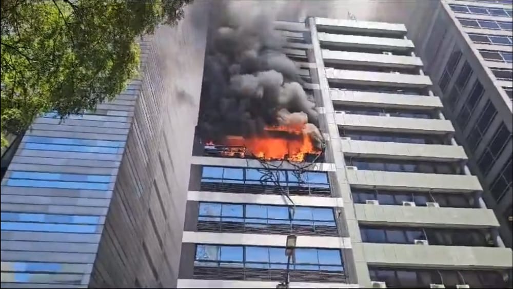 Explosión provoca un incendio en Argentina imagen de la publicación