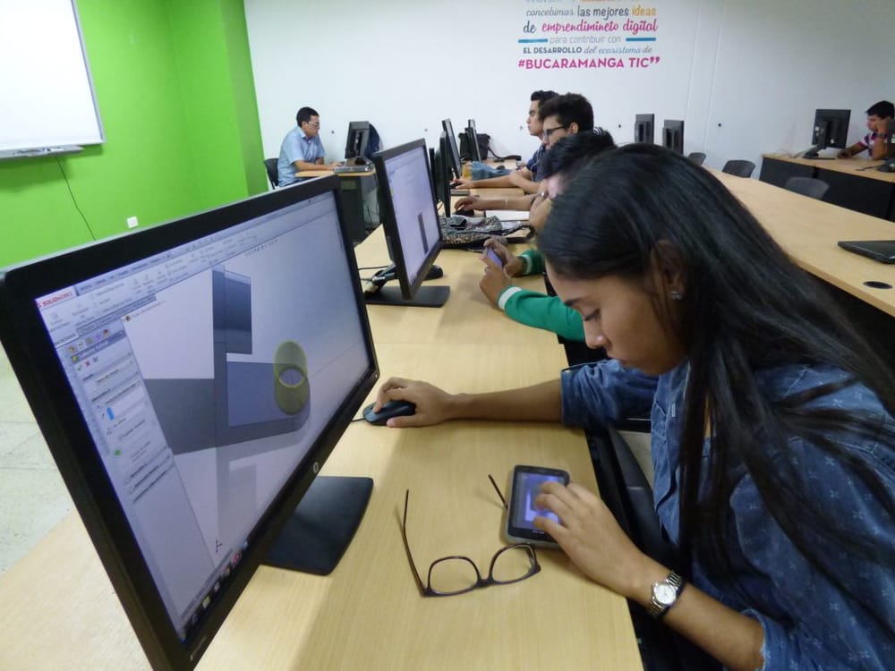 Ciudad tecnológica e innovadora con impulso en el mundo digital imagen de la publicación