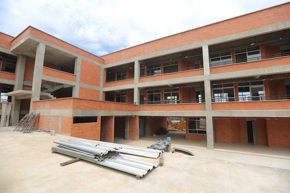 Aceleran trabajos en el Camacho Carreño para entregarlo este año imagen de la publicación