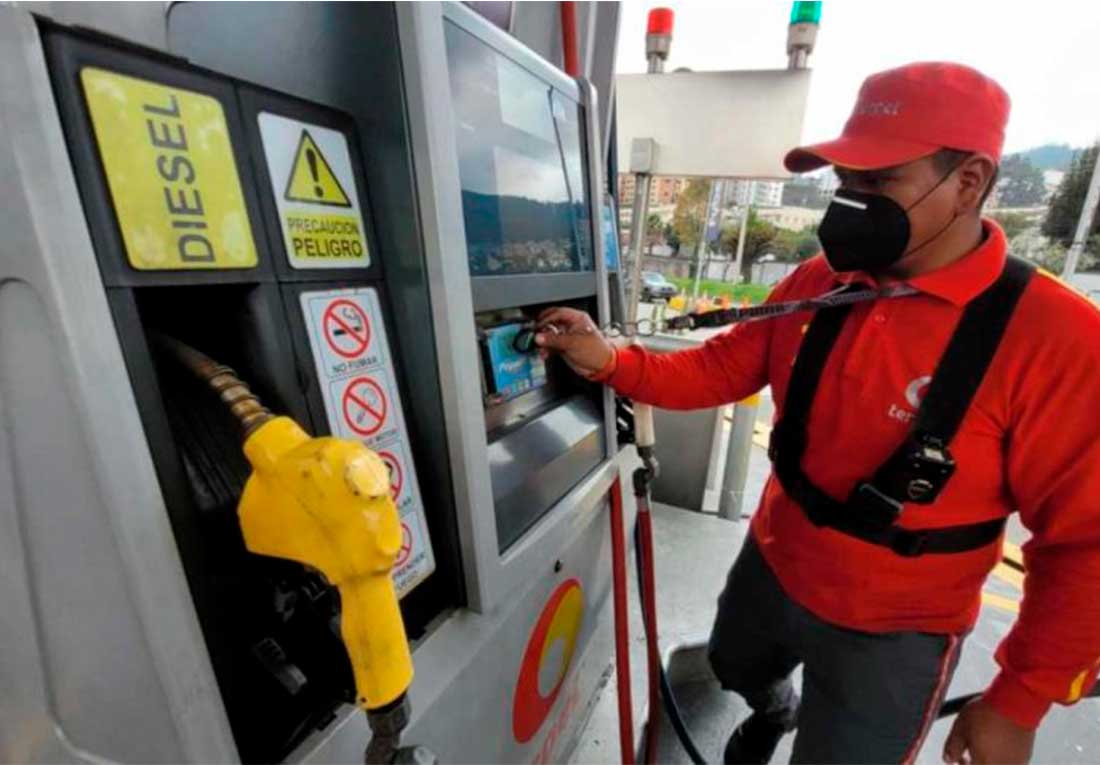 Como un ‘regalo de Navidad’ la gasolina no subirá en diciembre imagen de la publicación