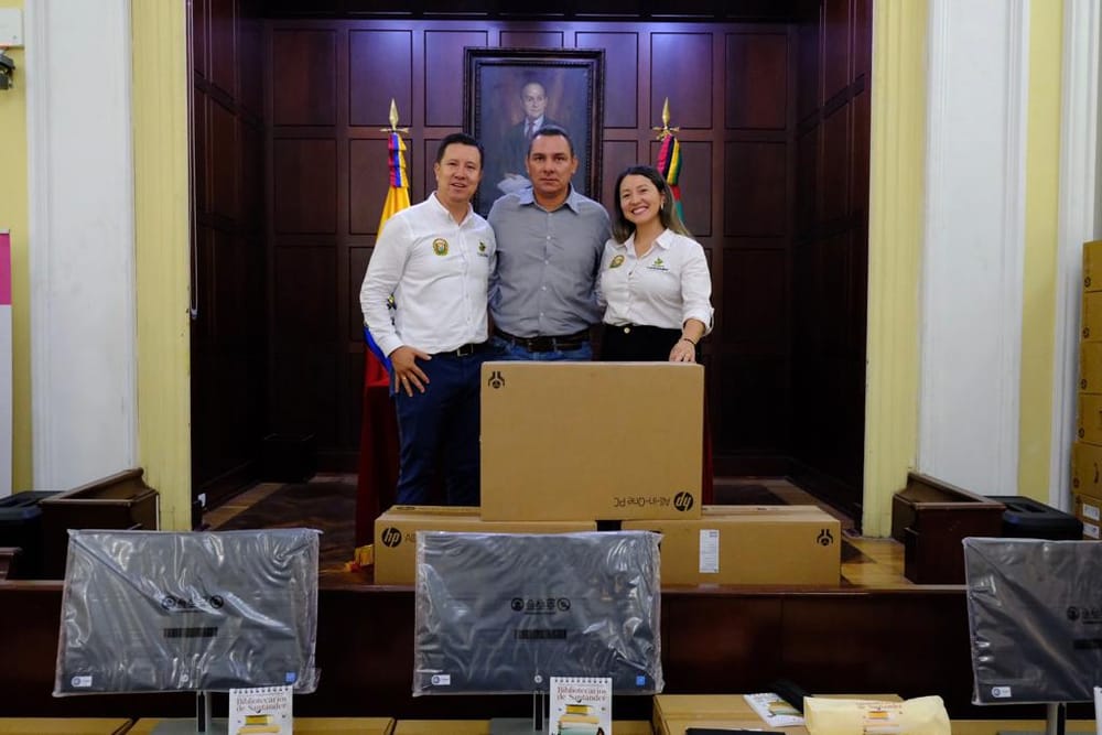 Revuelo educativo: Santander avanza hacia un futuro digital imagen de la publicación