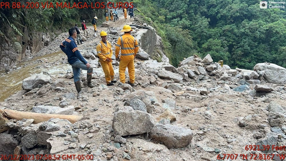 Desbordamiento de quebradas afecta tráfico en la vía nacional Curos - Málaga imagen de la publicación