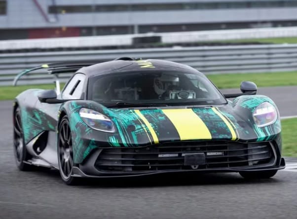 Aston Martin revela imágenes del Vahalla: Su primer automóvil enchufable imagen de la publicación