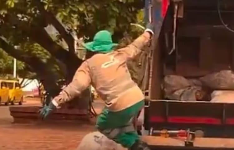 Recolector de basura conquista las redes sociales con su baile imagen de la publicación