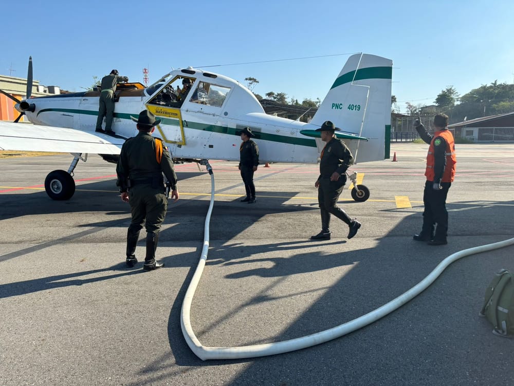 Policía Nacional apoyará mitigación de incendios con poderosa aeronave imagen de la publicación