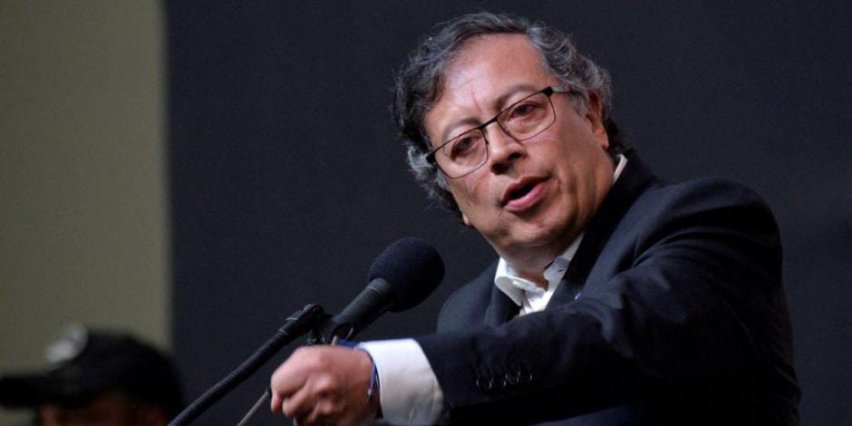 Balance de la política ‘Paz Total’: Petro evalúa diálogos con Farc y ELN imagen de la publicación